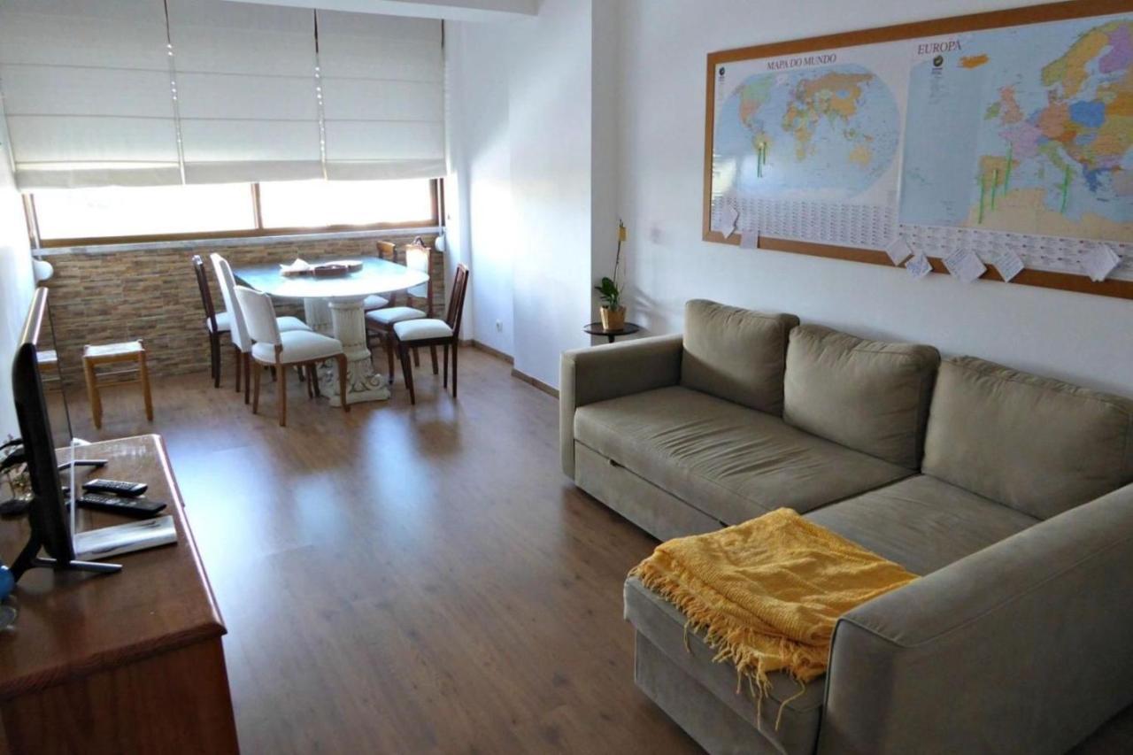 Be Local - Apartment With 2 Bedrooms In Infantado In โลวเรส ภายนอก รูปภาพ