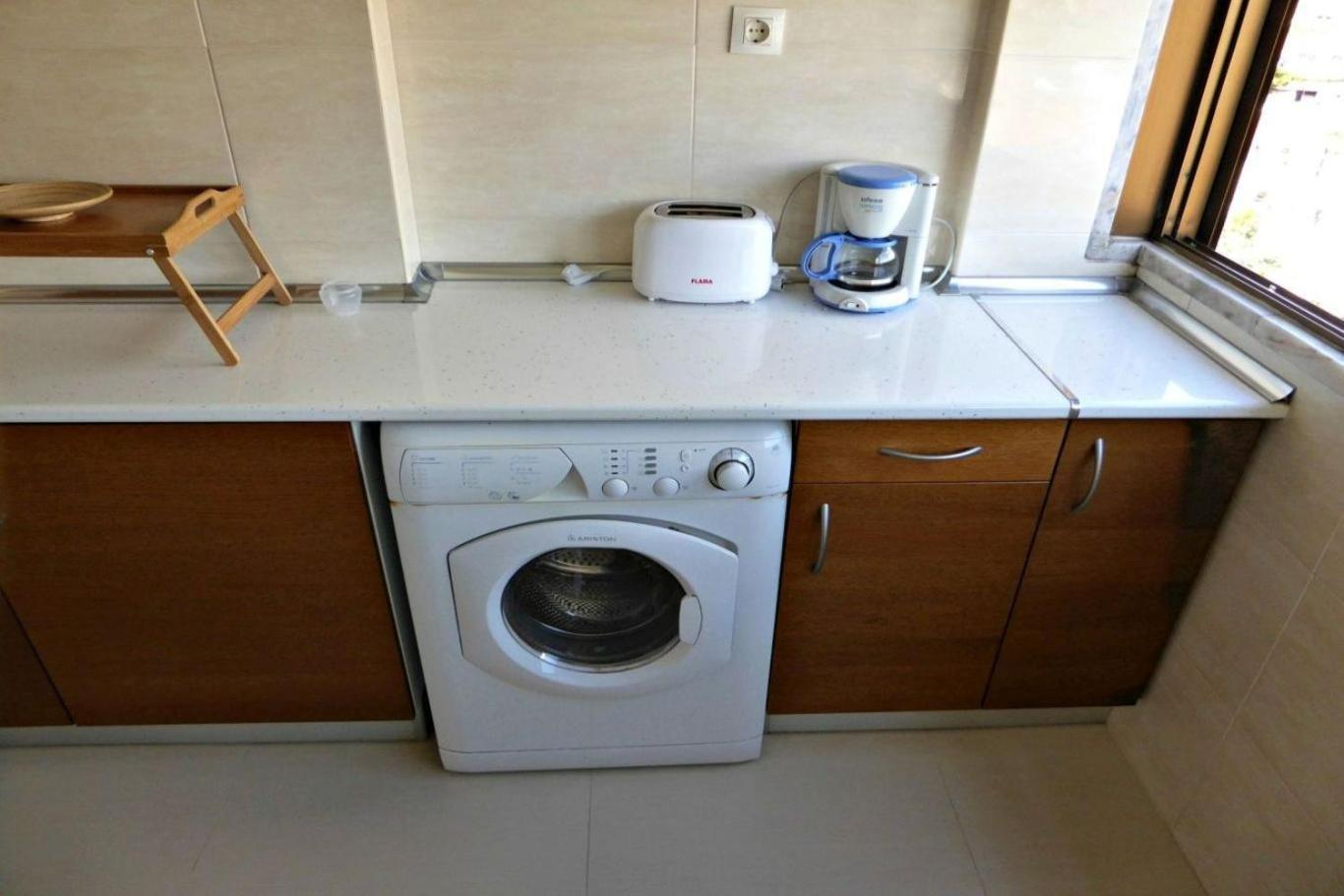 Be Local - Apartment With 2 Bedrooms In Infantado In โลวเรส ภายนอก รูปภาพ